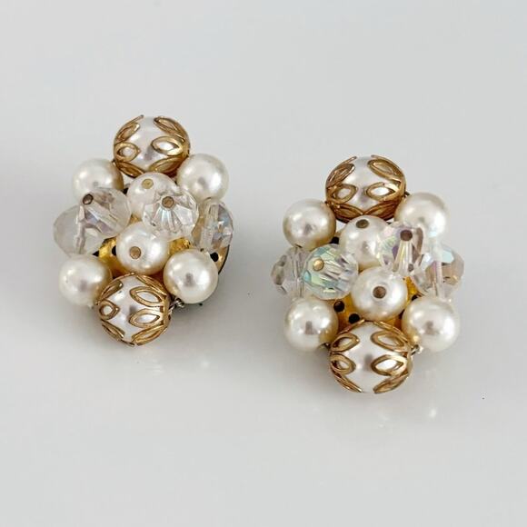 Vintage Faux Pearl Cluster Clip On Earrings - Picture 2 of 12